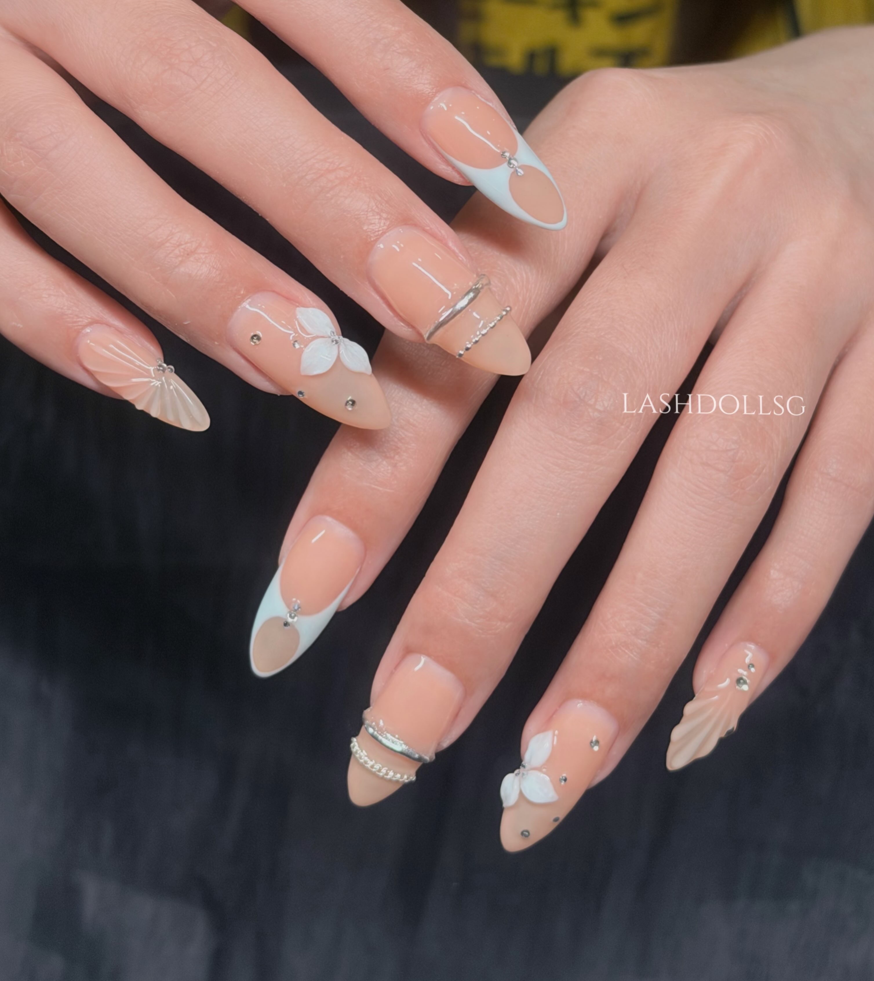 LASHDOLLSG photo 1