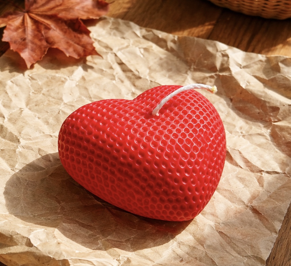 Scarlet Heart Candle