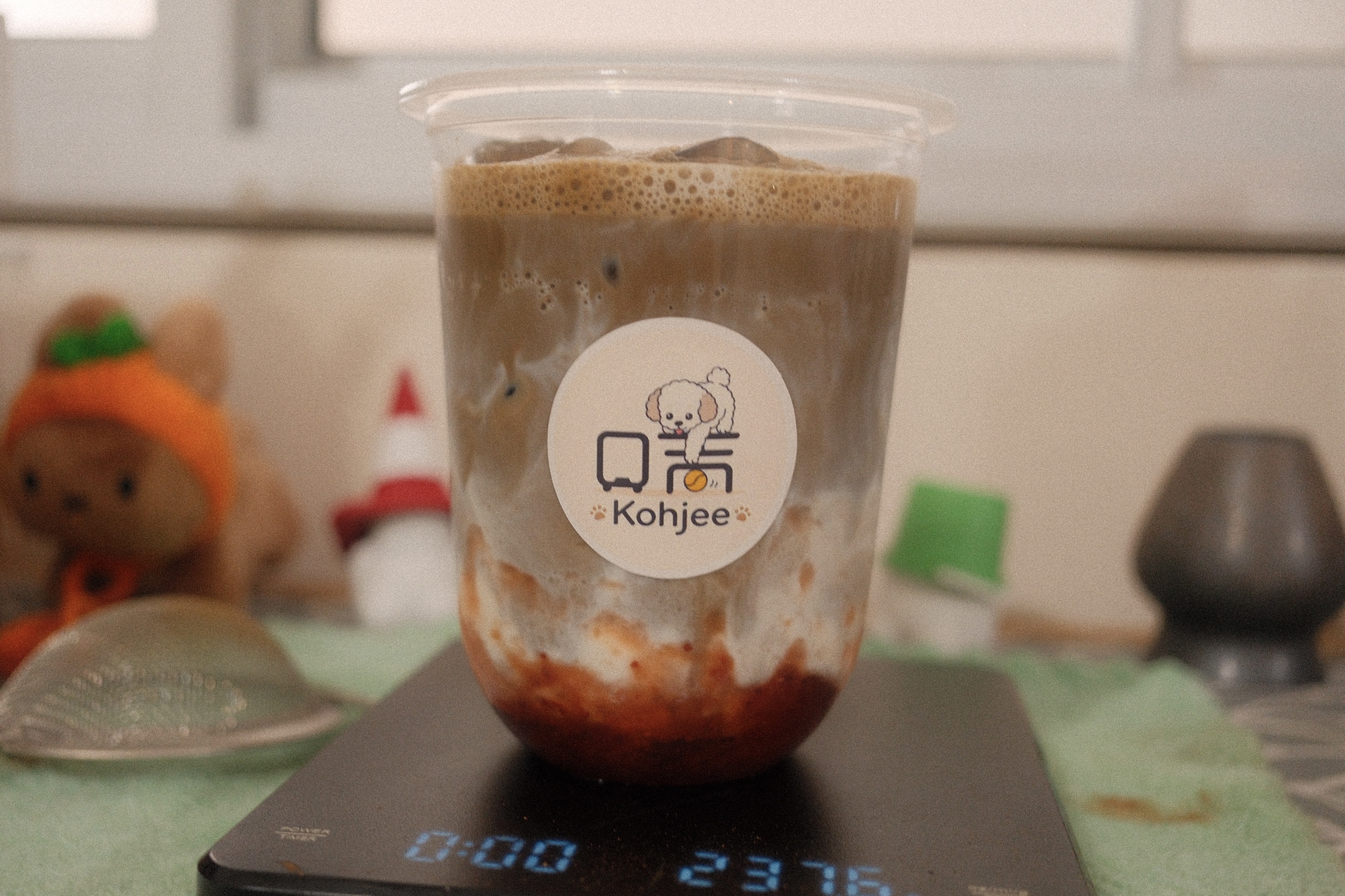 Strawberry hojicha latte